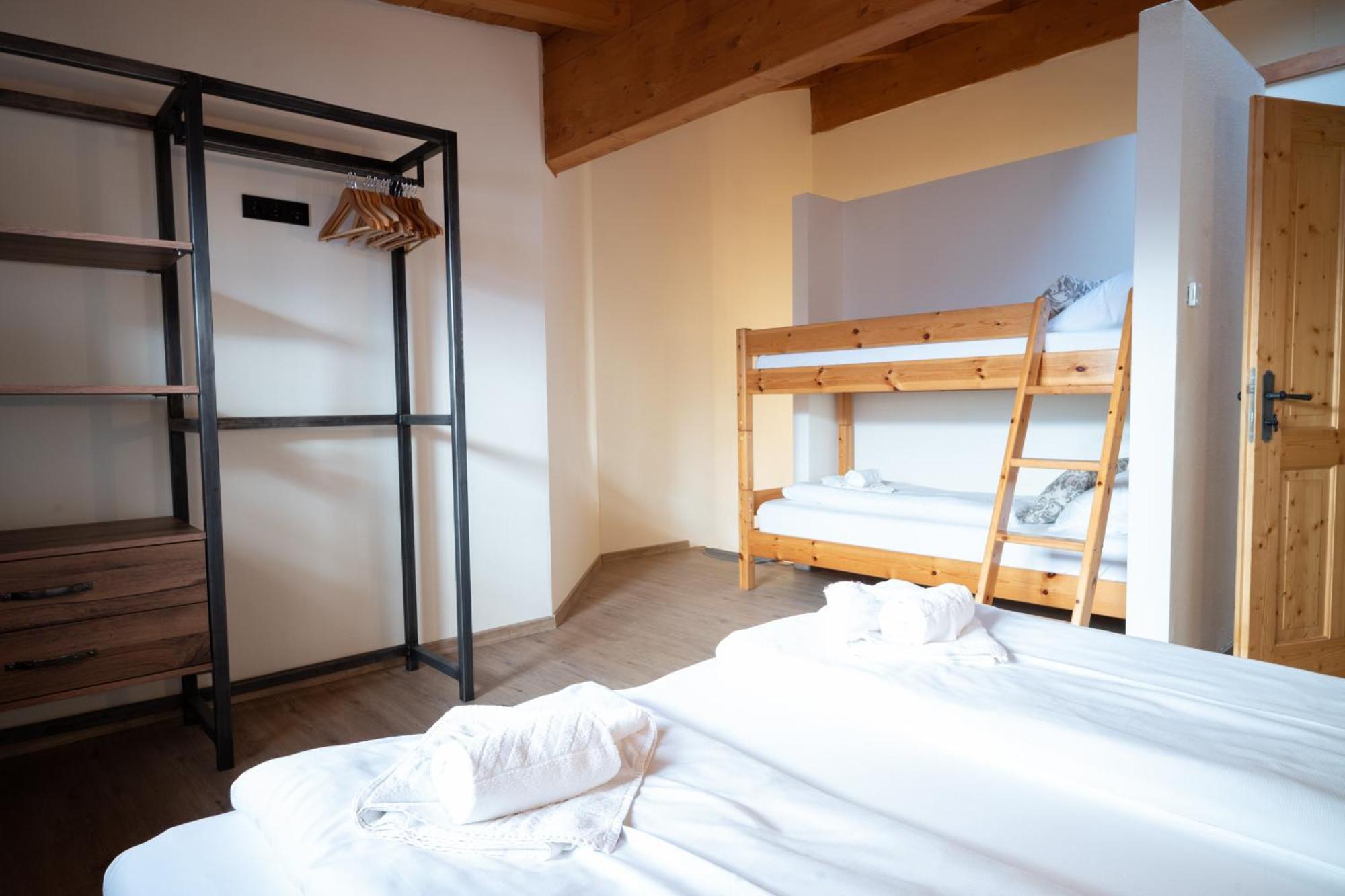 Landhaus Lodges Kaprun By We Rent Pokoj fotografie