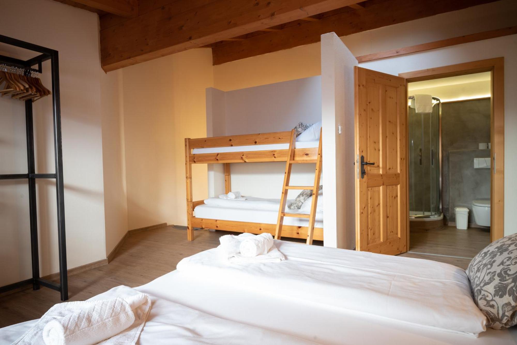 Landhaus Lodges Kaprun By We Rent Pokoj fotografie